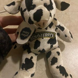Ben and Jerrys cow new with tags